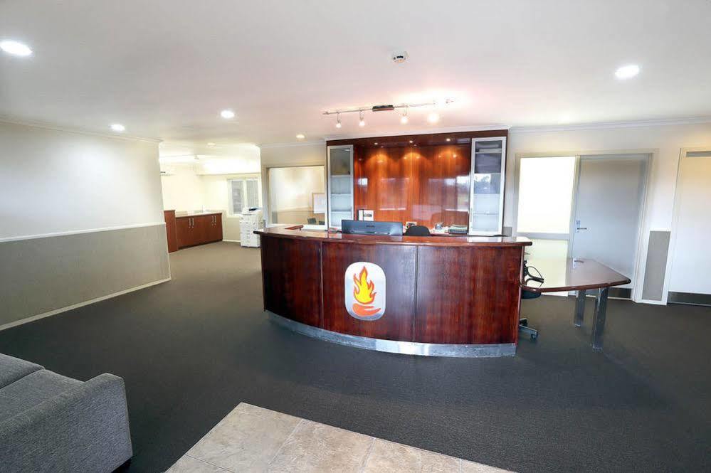 Bruce Pulman Lodge Papakura Buitenkant foto